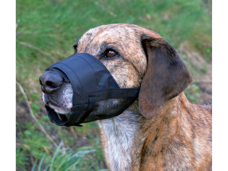 Trixie Muzzle with net insert polyester M black