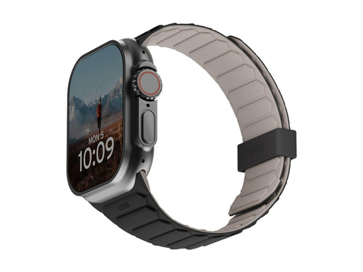 UAG Pathfinder black/titanium - Apple Watch 49mm/45mm/44mm/42mm