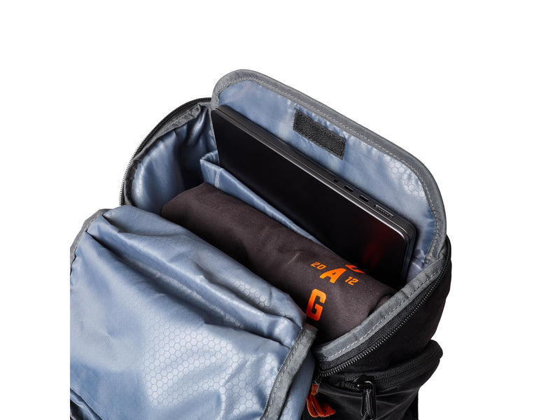 UAG Urban Armor Gear 984174114061 backpack