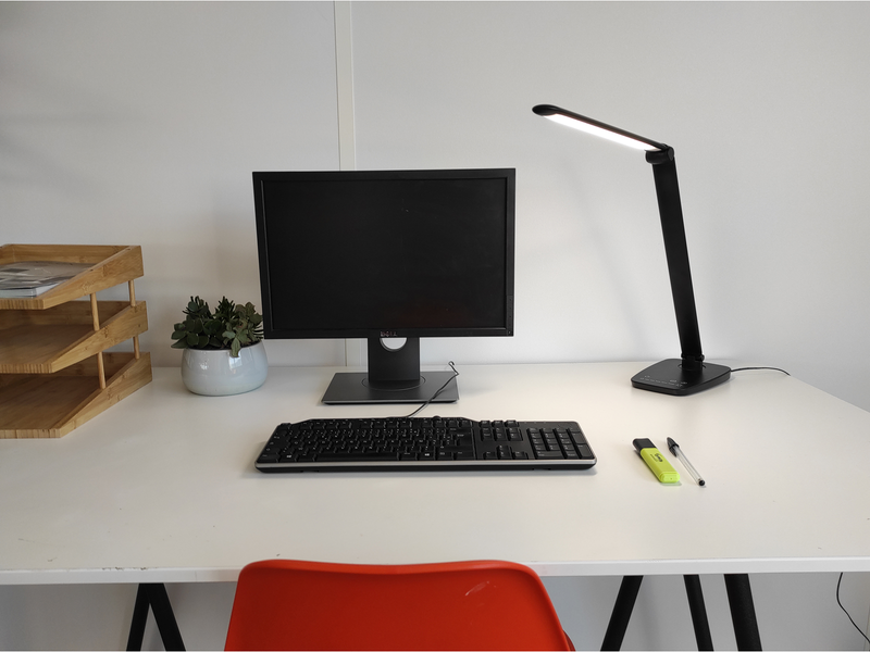 Unilux Twistled LED lamp black