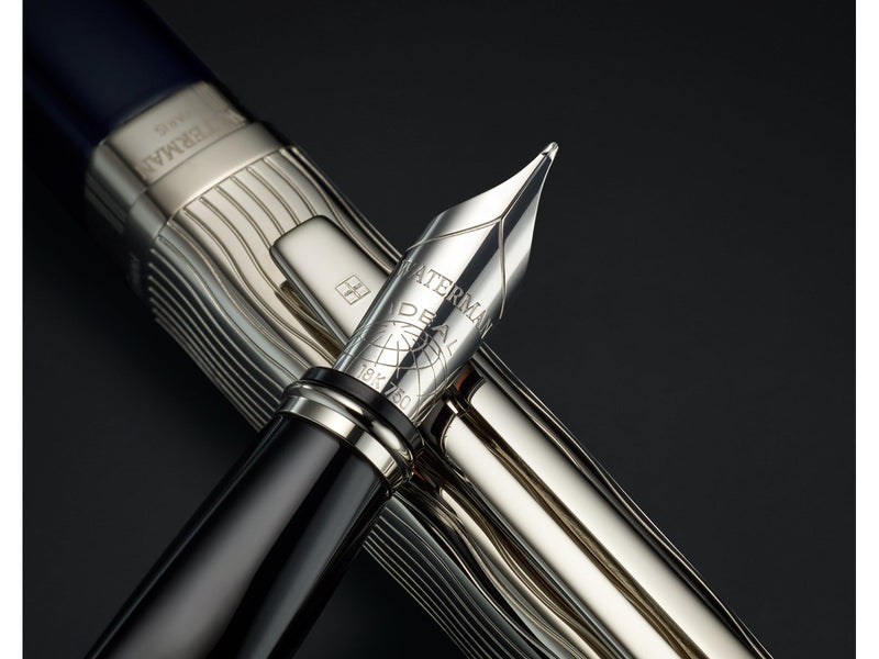 Waterman Exception Füller | Metall & Blau Lack mit Palladium-Zierteilen und gravierte Kappe | 18 kt Gold | Füllfederhalter mit feiner Feder | Geschenkbox