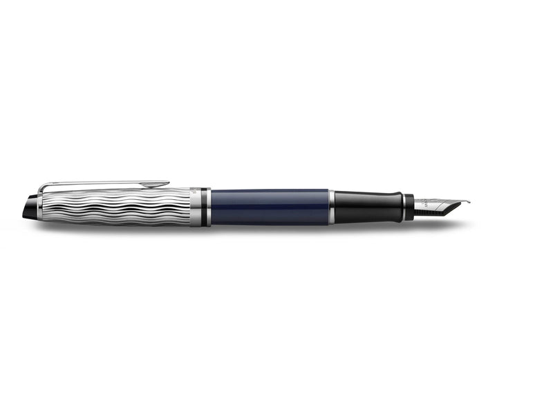 Waterman Expert Füller | Metall und blaue Lackierung | ziselierte Kappe | mittlere Feder aus Edelstahl | blaue Tinte | Geschenkbox |