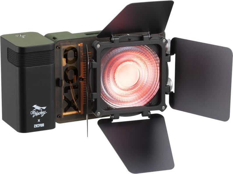ZHIYUN Molus LED X100RGB Pro Cob Light