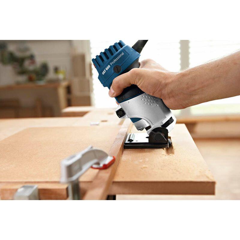 BOSCH Professional Kantenfräse GKF 600 + Koffer
