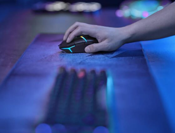 Corsair NIGHTSABRE kabellose RGB-Gaming-Maus, schwarz