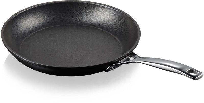Le Creuset Pfanne 4,5 x 24 cm, schwarz