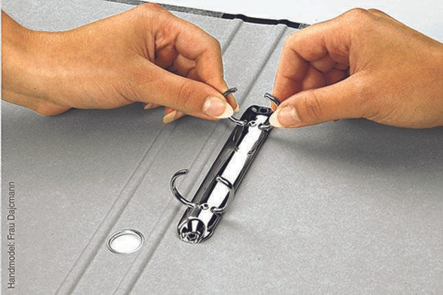 LEITZ Ringbuch 2-Ringe DIN A4 3.5 cm schwarz