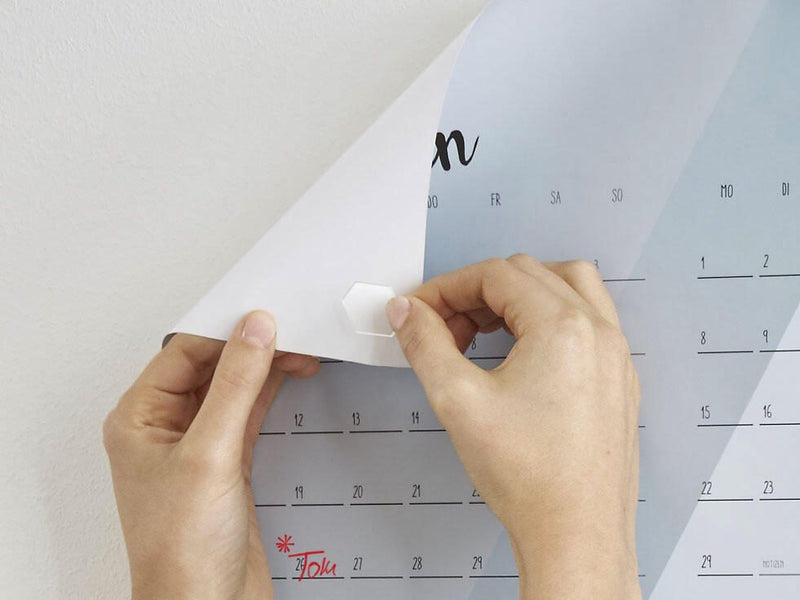 tesa TACK XL doppelseitige Klebepads 2 cm x 2.4 cm transparent