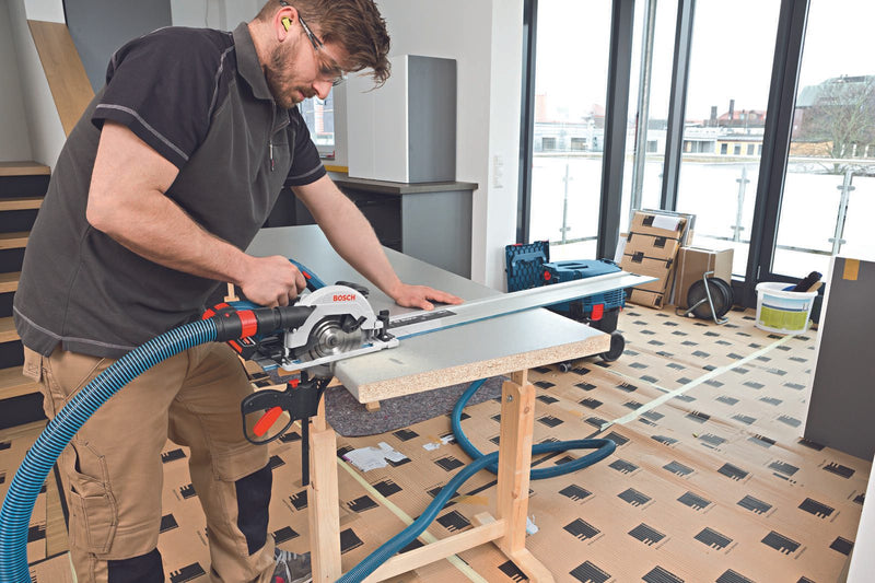 BOSCH Professional Akku-Handkreissäge GKS 18V-57 G Solo+L-BOXX