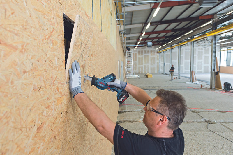 BOSCH Professional Akku-Säbelsäge GSA 18 V-LI C