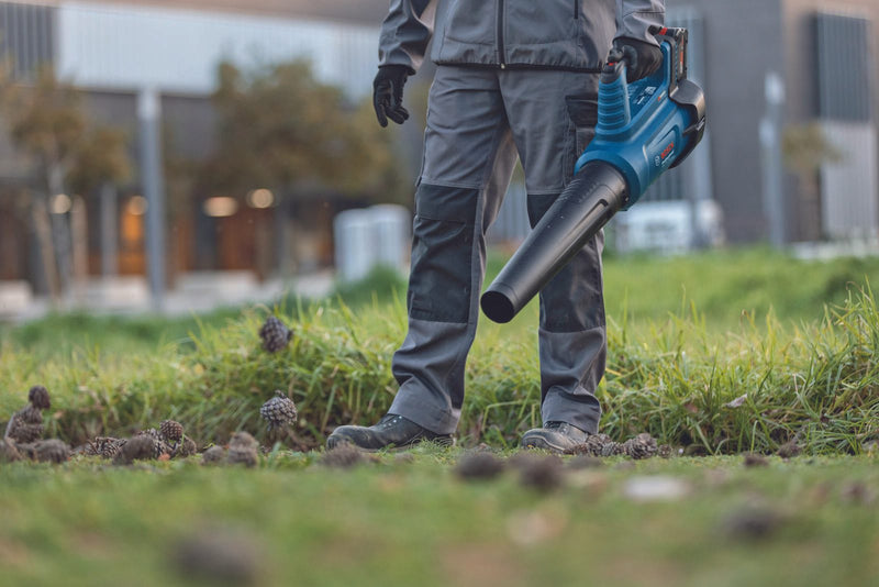 BOSCH Professional GBL 18V-750 Akku-Laubbläser
