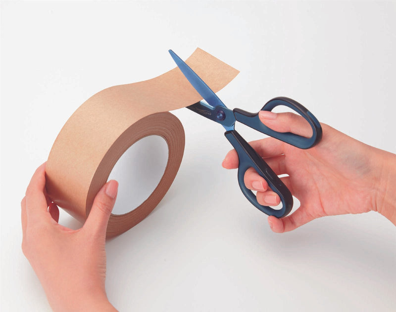 PLUS JAPAN Schere 17.5 cm