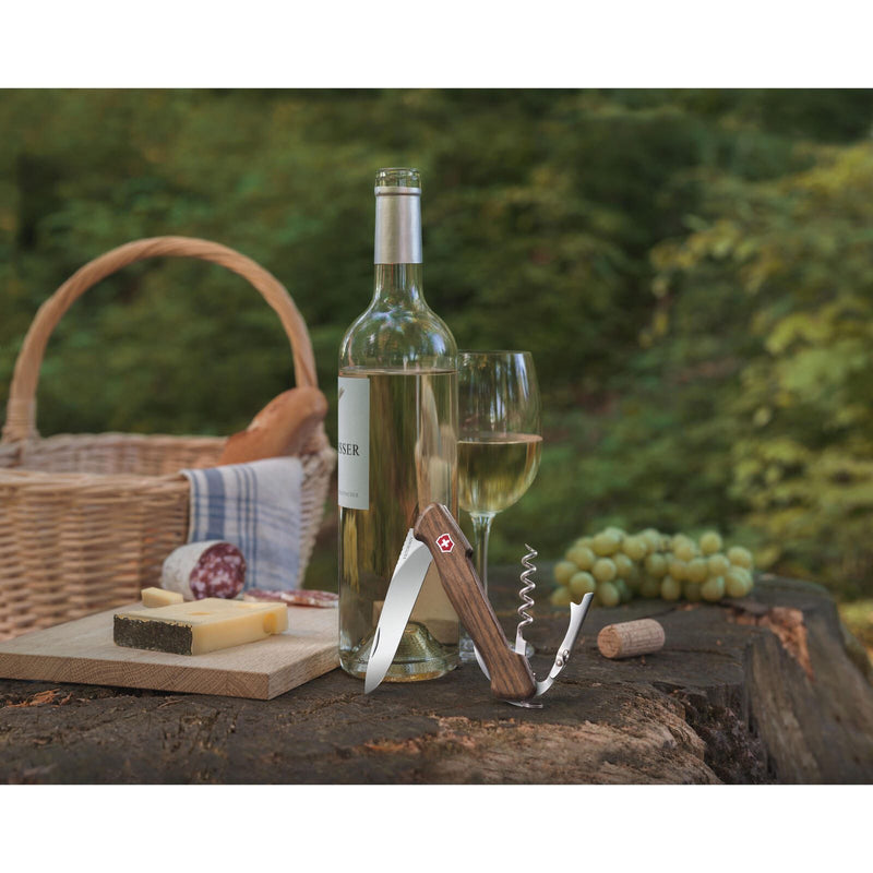VICTORINOX Schweizer Taschenmesser Wine Master nussbaum