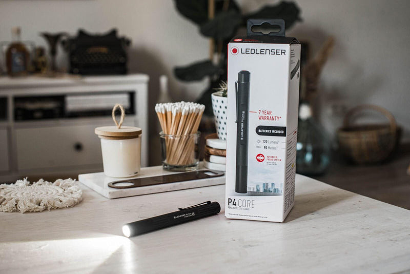 LED LENSER Taschenlampe 15 cm schwarz