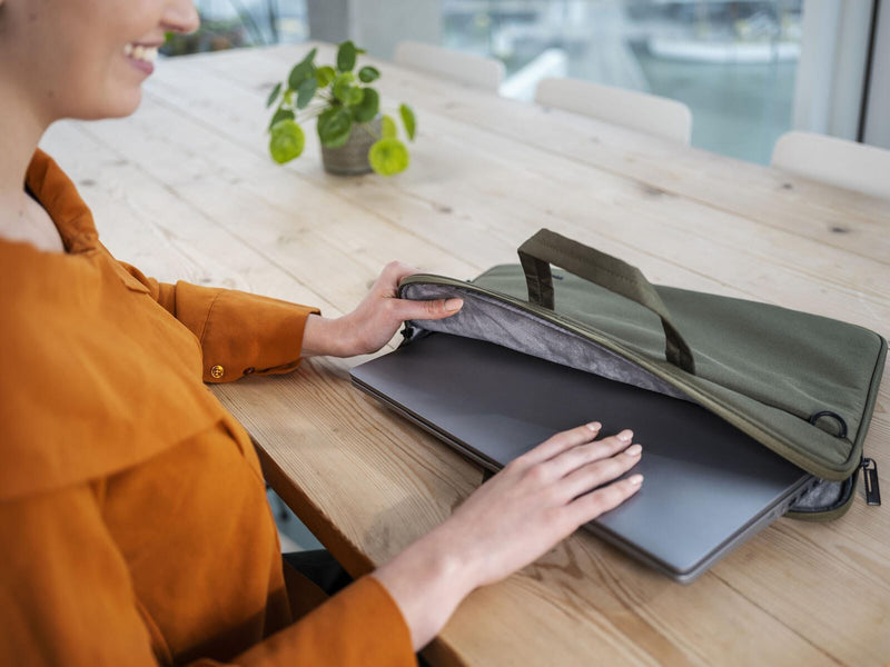 Trust Bologna Slim Laptoptasche bis 16 Zoll - Grün