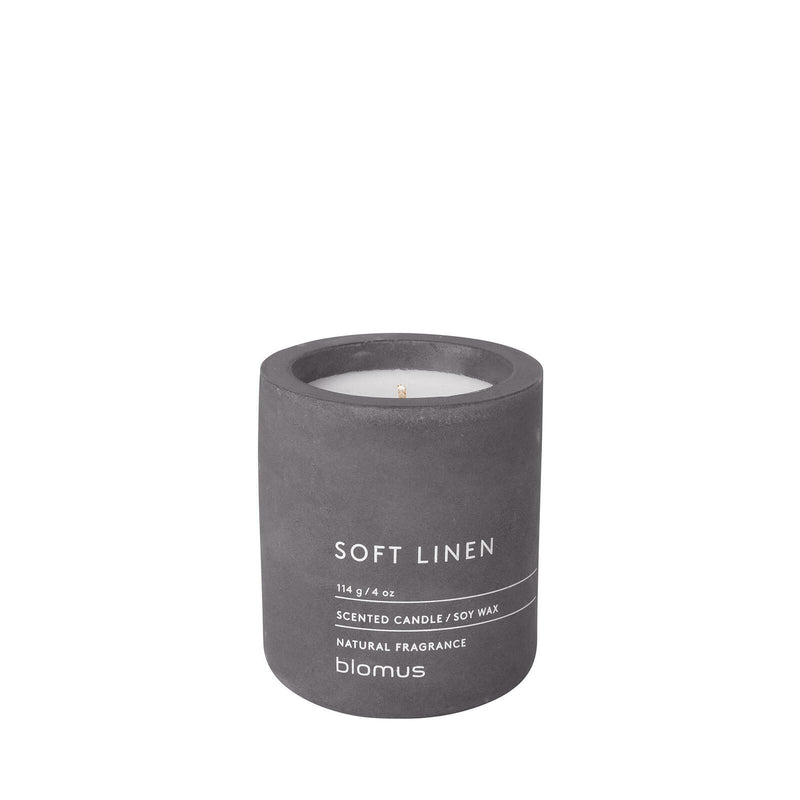 blomus SOFT LINEN Duftkerze 8 cm grau