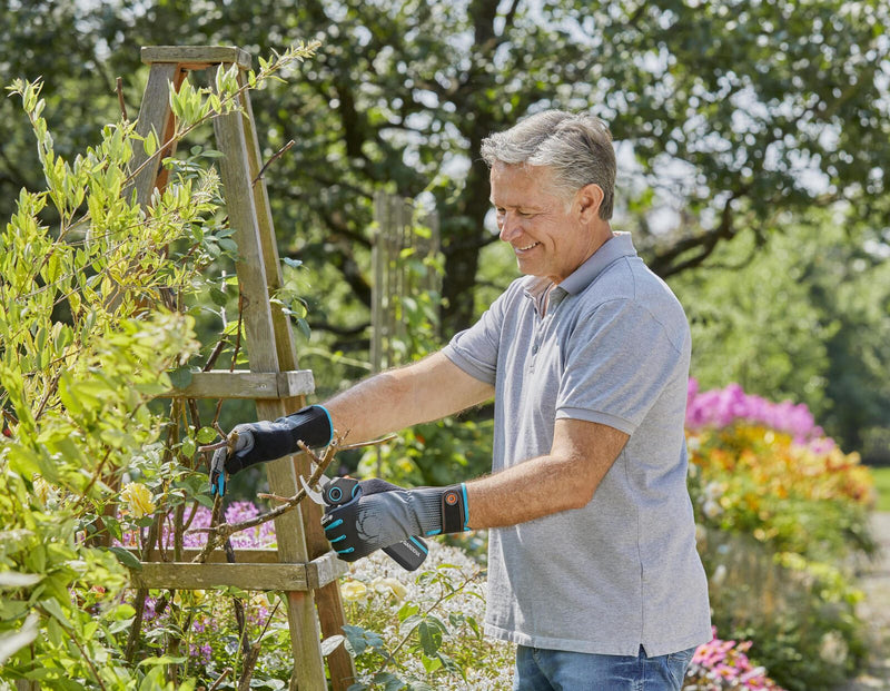 GARDENA AssistCut batterieunterstützt Gartenschere