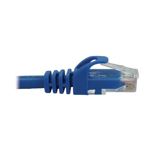 Eaton Tripp Lite Series Cat6a 10G Snagless Molded UTP Ethernet Kabel (RJ45 Stecker/Stecker), PoE, Blue, 7 ft. (2.1 m)