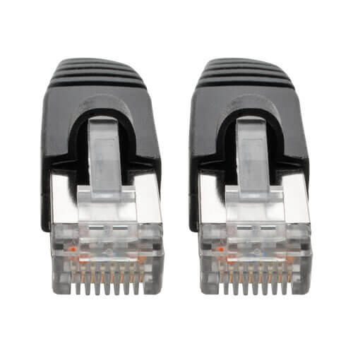 Eaton Tripp Lite Series Cat6a 10G Snagless Shielded STP Ethernet Kabel (RJ45 Stecker/Stecker), PoE, Schwarz, 5 ft. (1.52