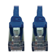 Eaton Tripp Lite Series Cat6a 10G Snagless Shielded Slim STP Ethernet Kabel (RJ45 Stecker/Stecker), PoE, Blue, 1 ft. (0.
